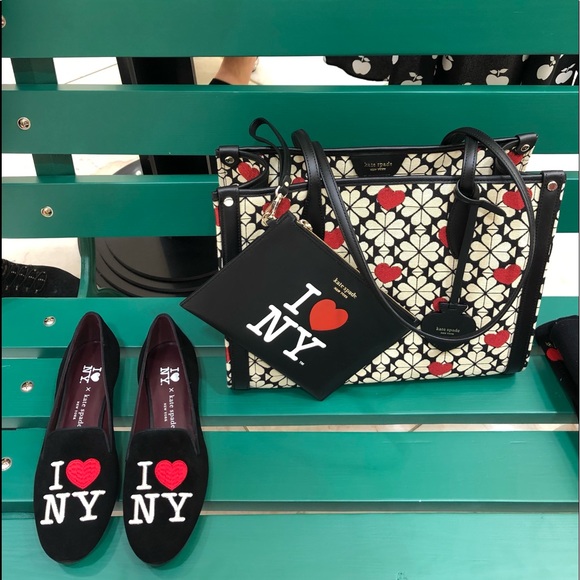 I’m @amybee73 & I’ve been proudly buying & selling on Poshmark for 7+ yrs now.😊 - Picture 13 of 16